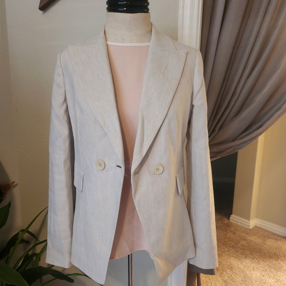 Vince Camuto Blouse ๐ - Picture 9 of 9